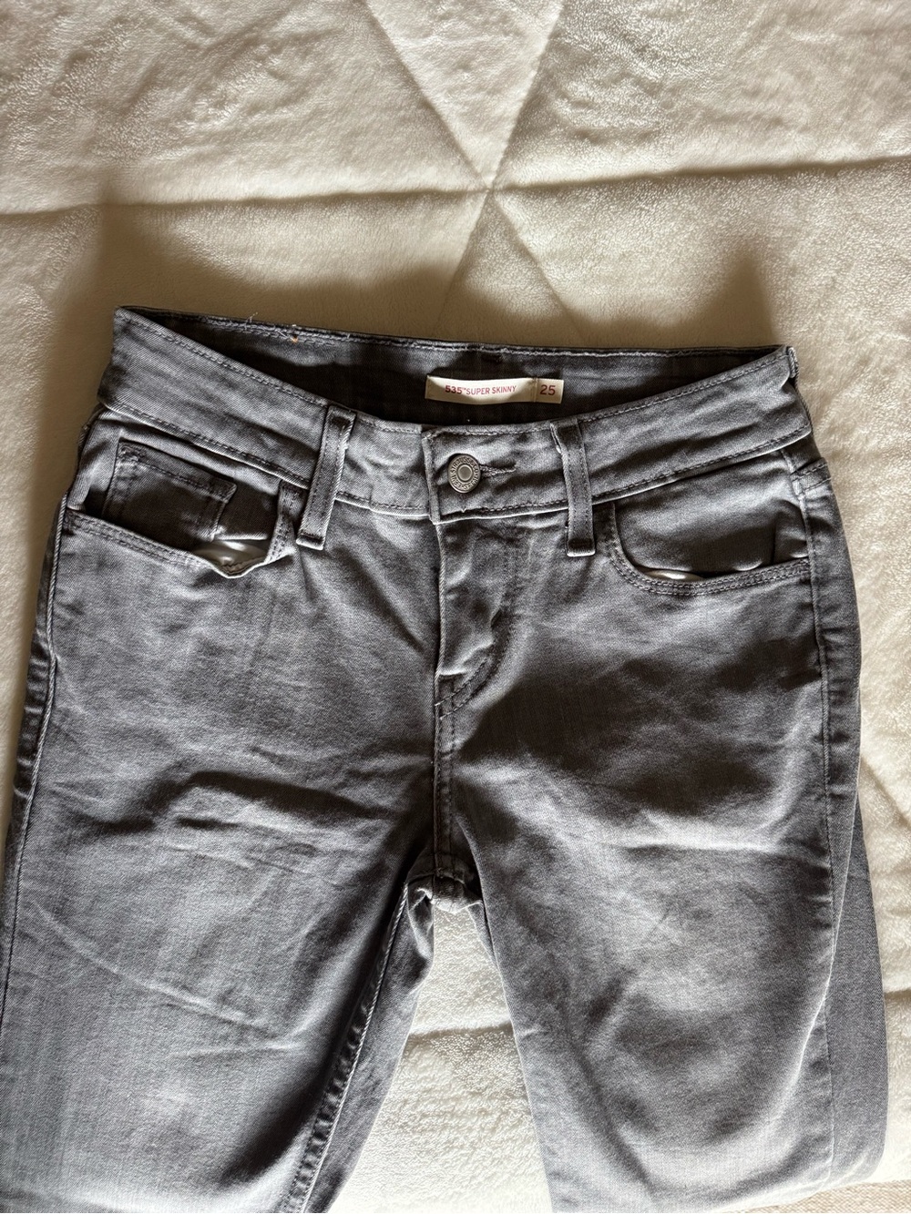 Levi’s 535 Super Skinny Women’s Jeans